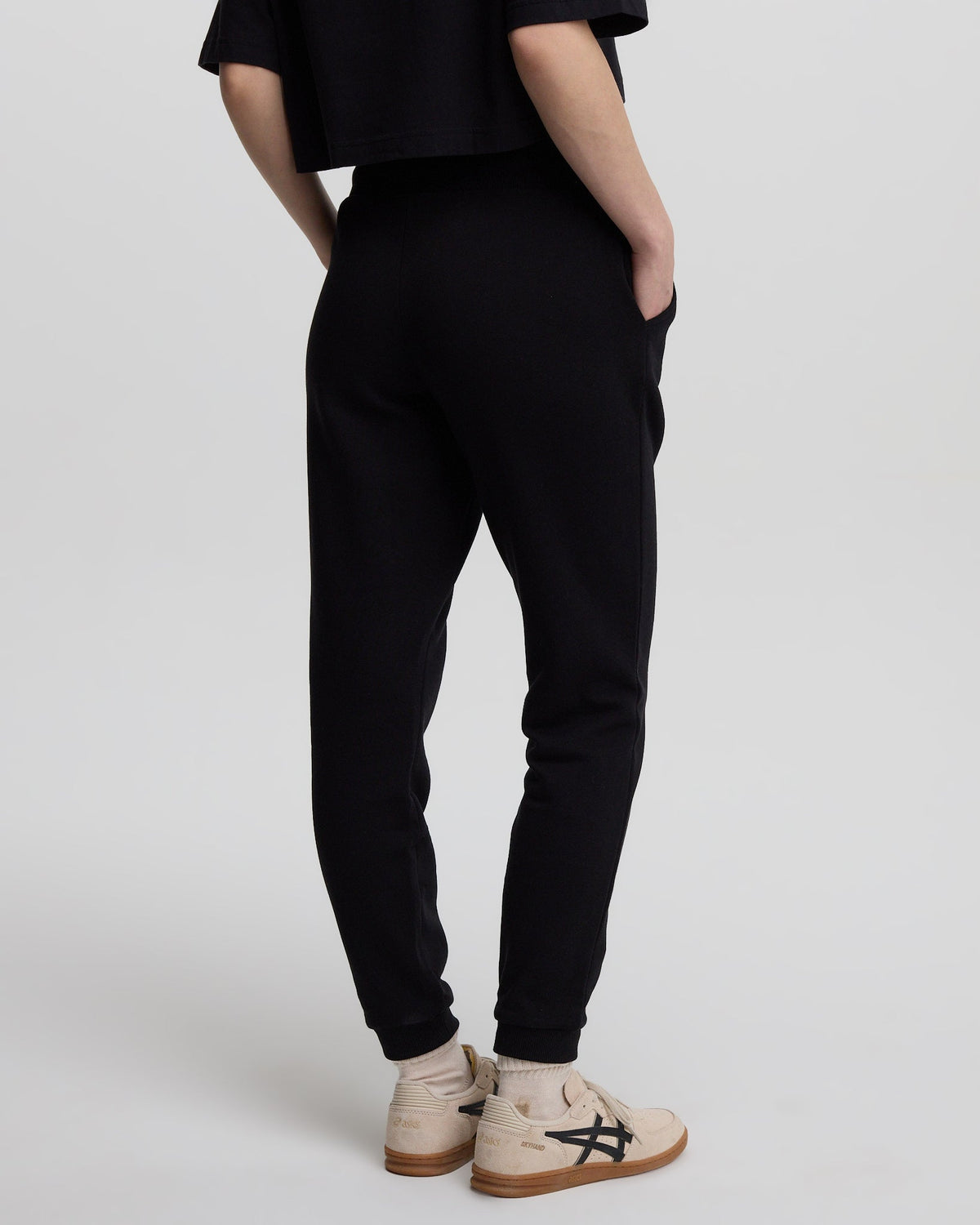 Quenby - Black Fleece Jogger Sweatpants