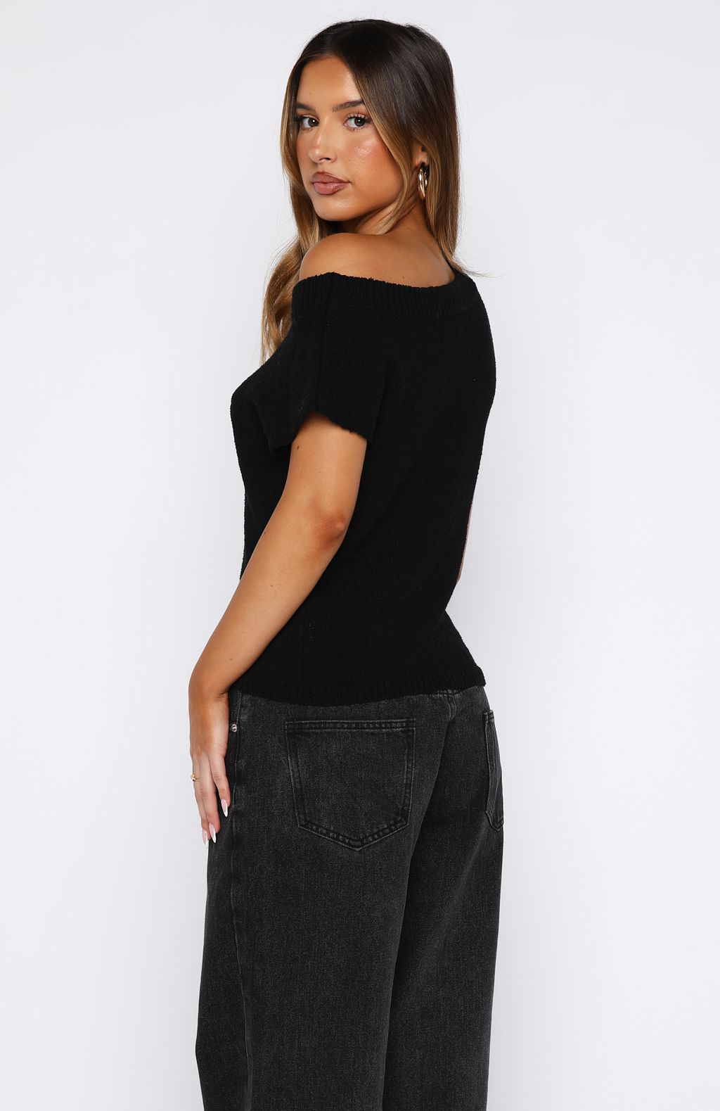 Fionna - Black One-Shoulder Knit Top