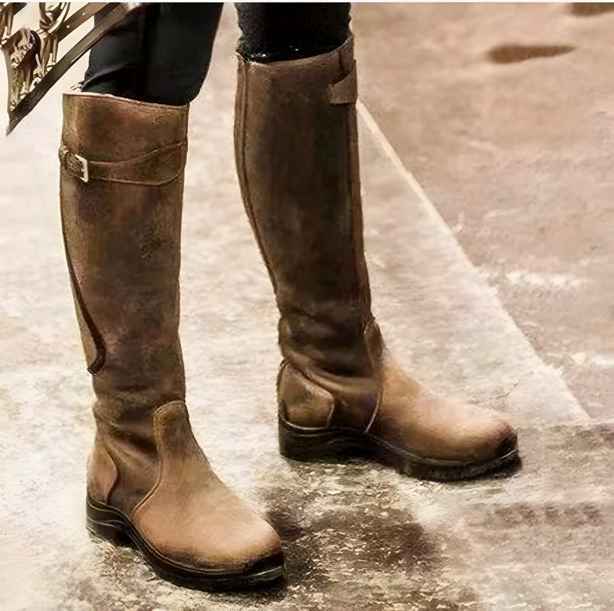 Women's Flat Ankle Boots with Buckle Detail, Round Toe and Riding Style for Comfortable Everyday Wear and Casual Looks
