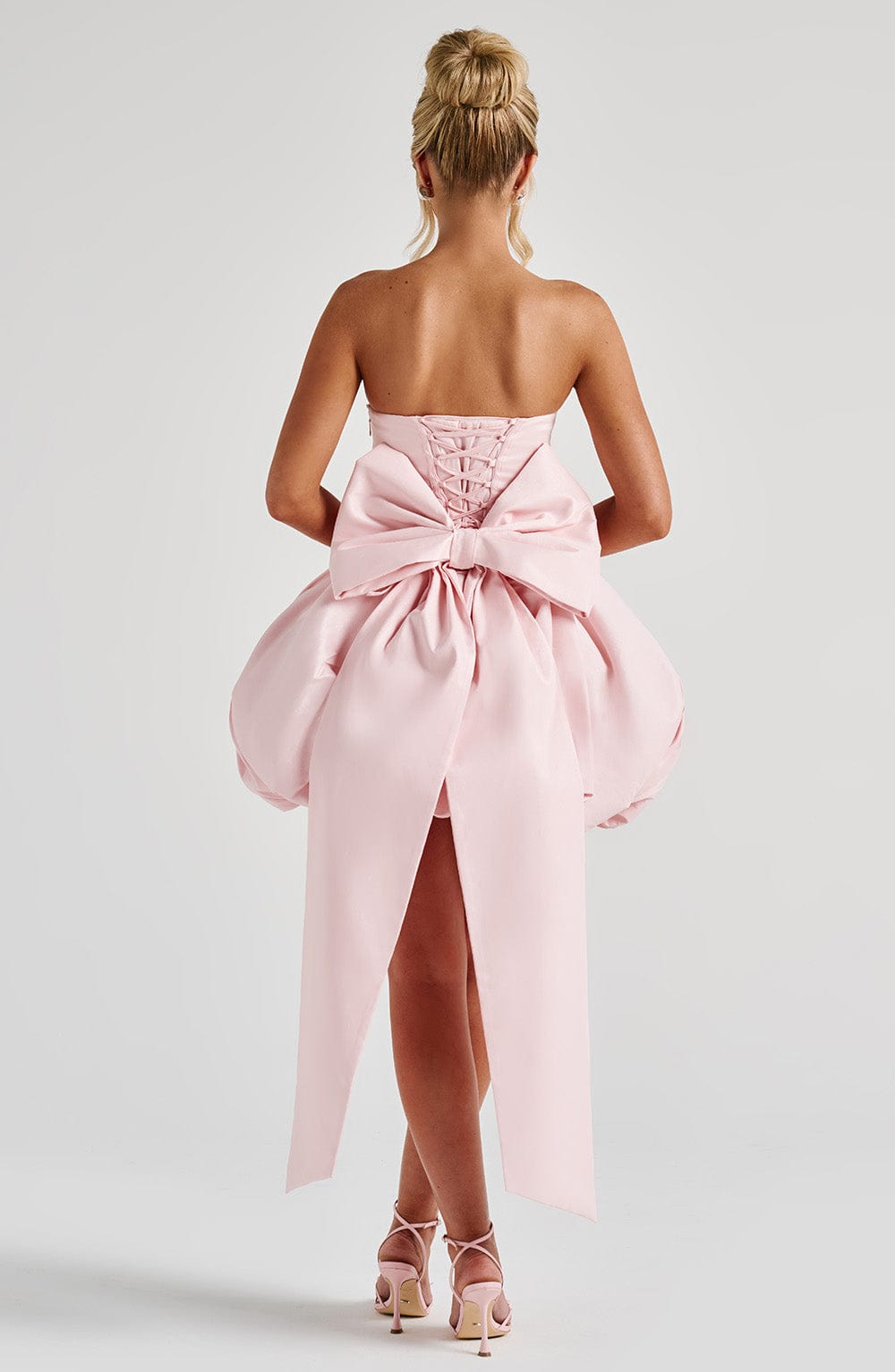 Ysmera - Strapless Mini Dress